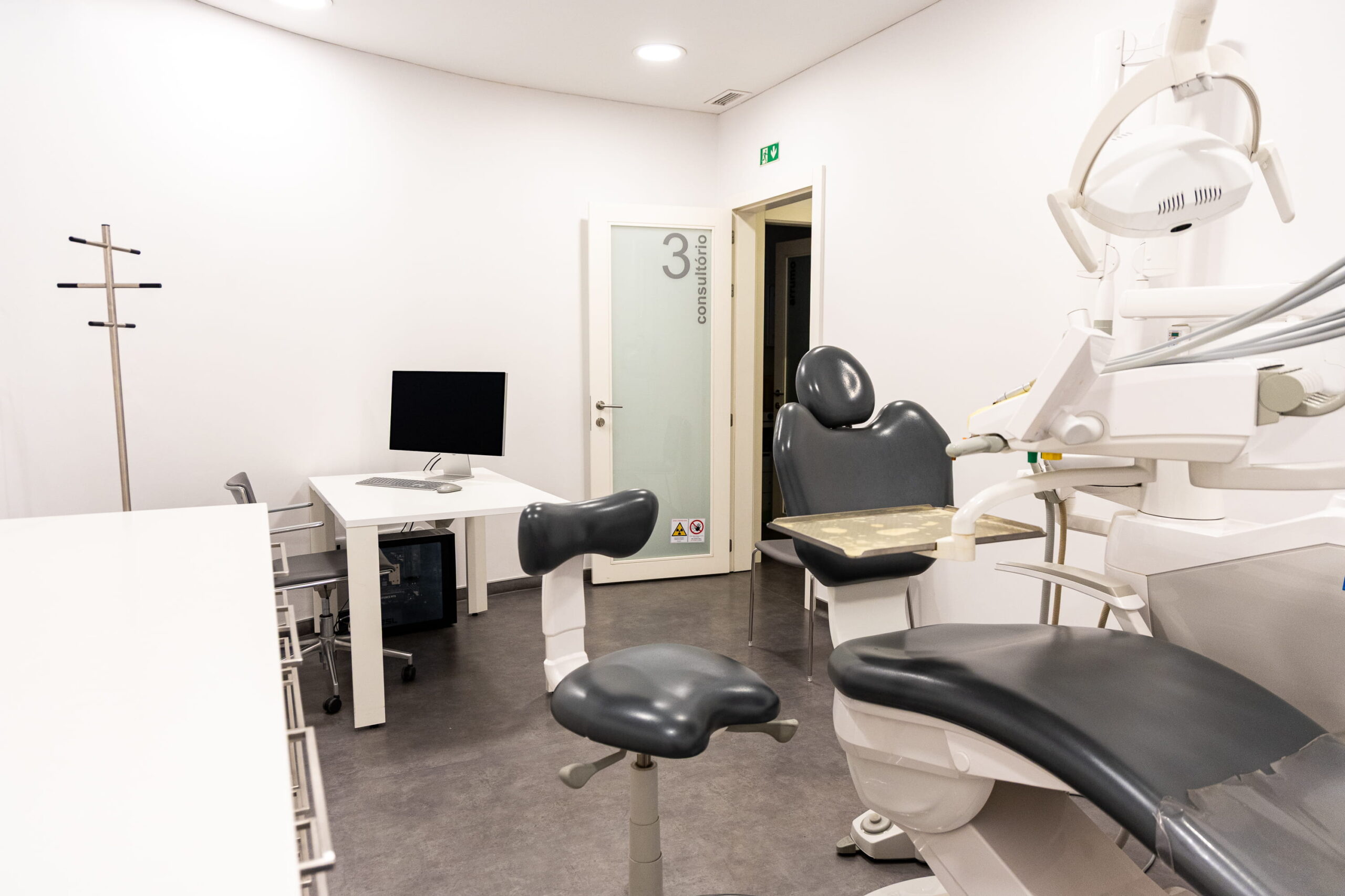 Especialidade Medicina Dentária | Implantes Dentários